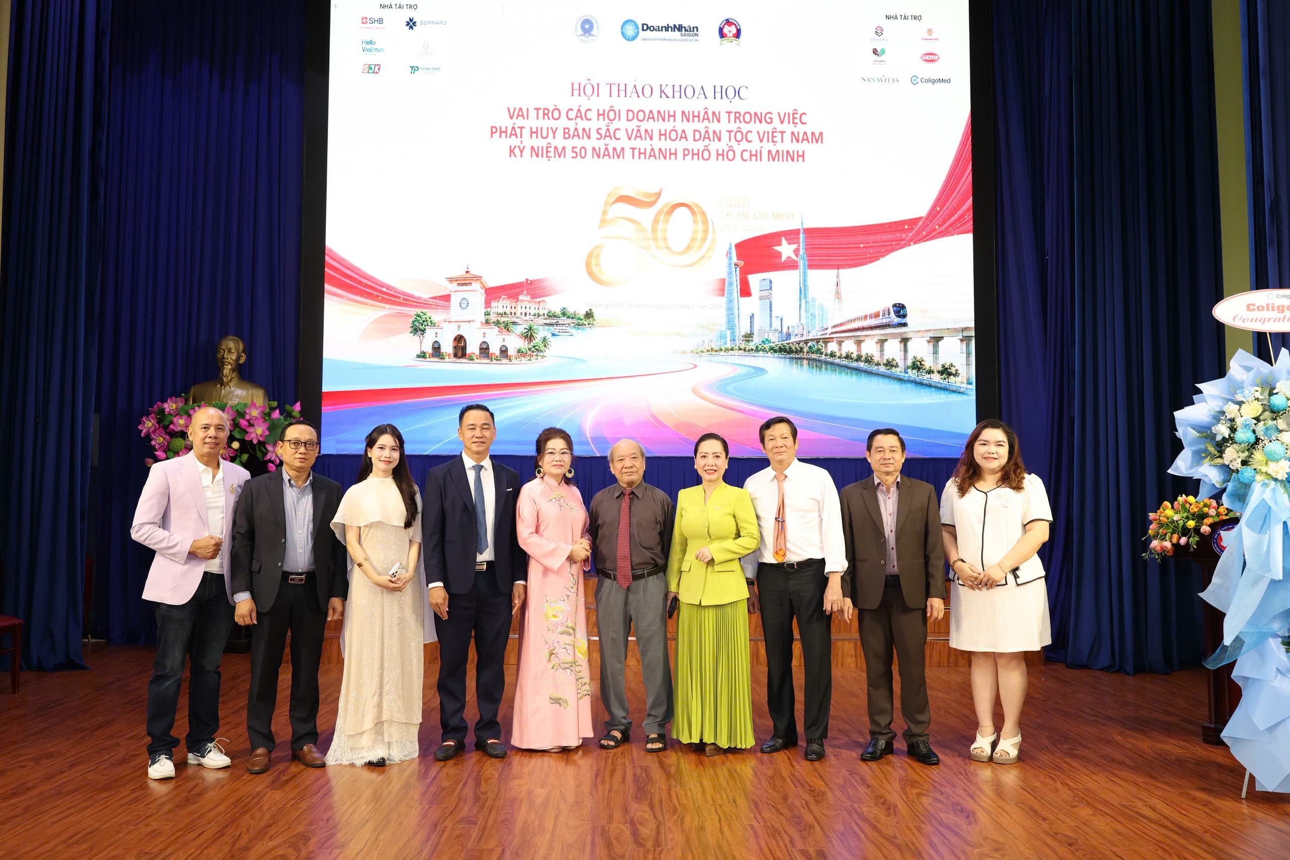 Thạc sĩ Võ Thị Mỹ Duyên tại Hội thảo khoa học “Vai trò của Hội Doanh nhân trong việc phát huy bản sắc văn hóa dân tộc Việt Nam của cộng đồng doanh nhân – Kỷ niệm 50 năm Thành phố Hồ Chí Minh”